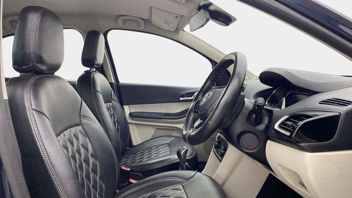 2022 Tata TIGOR XZ PLUS CNG, CNG, Manual, 36,138 km, Right Side Front Door Cabin