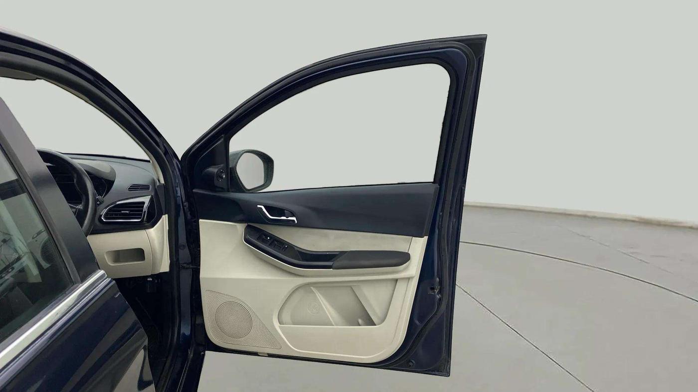 2022 Tata TIGOR XZ PLUS CNG, CNG, Manual, 36,138 km, RHS Front Door