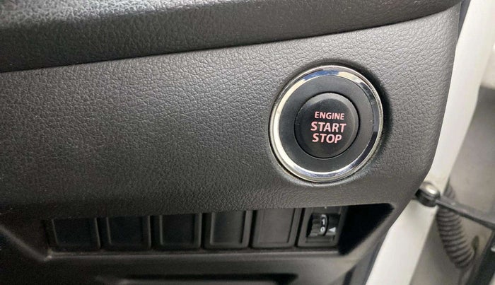 2021 Toyota Glanza V, Petrol, Manual, 1,21,586 km, Keyless Start/ Stop Button