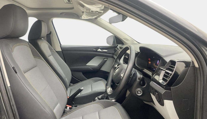 2024 Skoda KUSHAQ STYLE 1.5L TSI DSG (6 AIRBAGS), Petrol, Automatic, 8,891 km, Right Side Front Door Cabin
