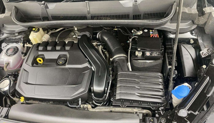 2024 Skoda KUSHAQ STYLE 1.5L TSI DSG (6 AIRBAGS), Petrol, Automatic, 8,891 km, Engine View - Left