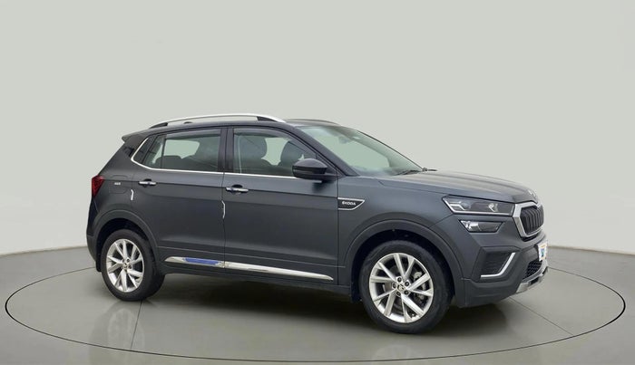 2024 Skoda KUSHAQ STYLE 1.5L TSI DSG (6 AIRBAGS), Petrol, Automatic, 8,891 km, Right Front Diagonal