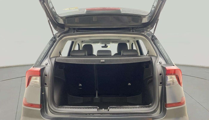 2024 Skoda KUSHAQ STYLE 1.5L TSI DSG (6 AIRBAGS), Petrol, Automatic, 8,891 km, Boot Inside