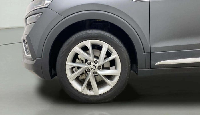 2024 Skoda KUSHAQ STYLE 1.5L TSI DSG (6 AIRBAGS), Petrol, Automatic, 8,891 km, Left Front Wheel