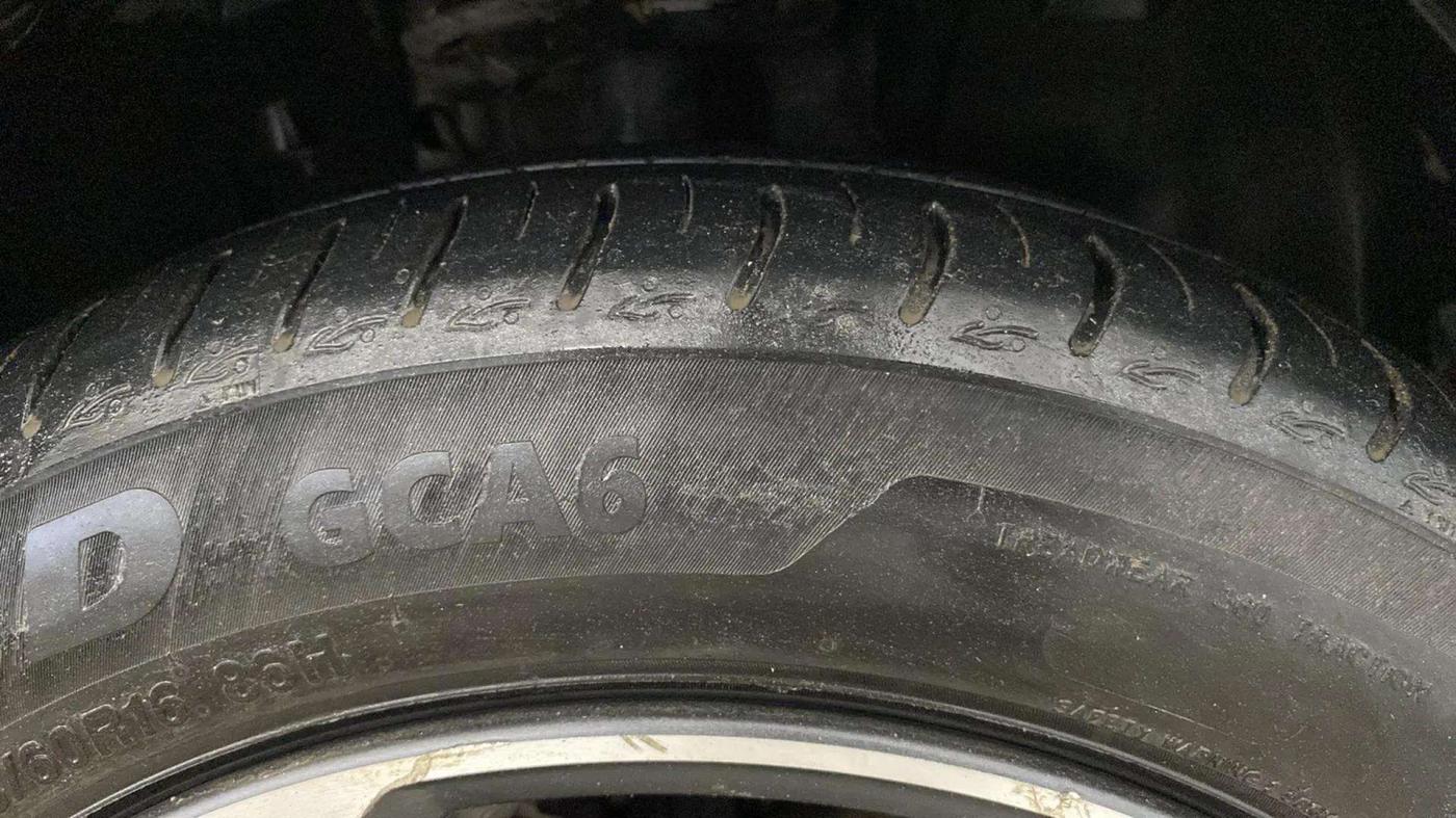 2021 Tata ALTROZ XZ DIESEL, Diesel, Manual, 73,822 km, Right Front Tyre Tread