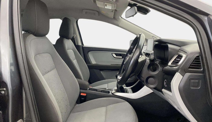 2021 Tata ALTROZ XZ DIESEL, Diesel, Manual, 73,695 km, Right Side Front Door Cabin