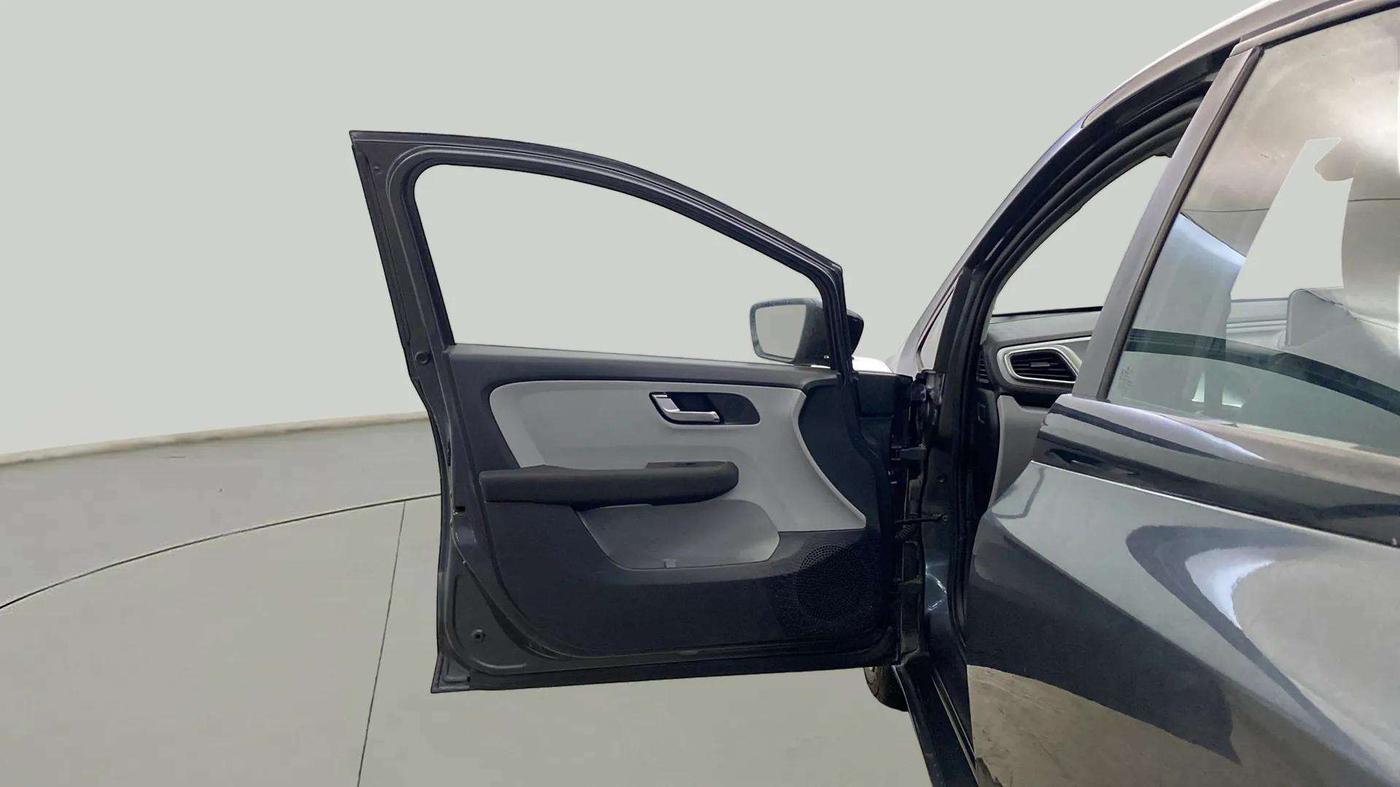 2021 Tata ALTROZ XZ DIESEL, Diesel, Manual, 73,822 km, LHS Front Door