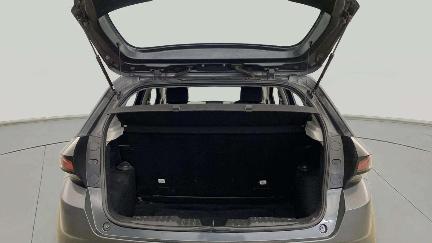2021 Tata ALTROZ XZ DIESEL, Diesel, Manual, 73,822 km, Boot Inside