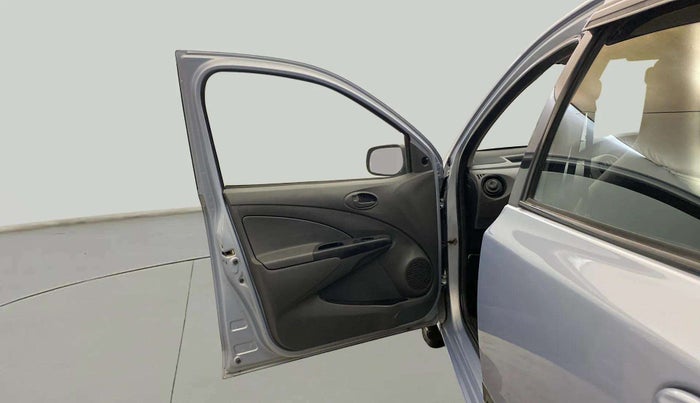 2013 Toyota Etios G, Petrol, Manual, 44,267 km, LHS Front Door