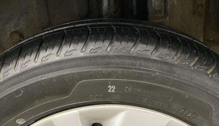 2013 Toyota Etios G, Petrol, Manual, 44,267 km, Left Rear Tyre Tread