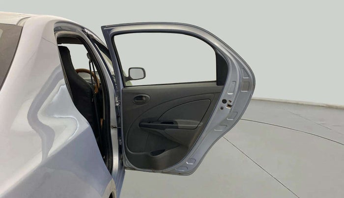 2013 Toyota Etios G, Petrol, Manual, 44,267 km, RHS Rear Door