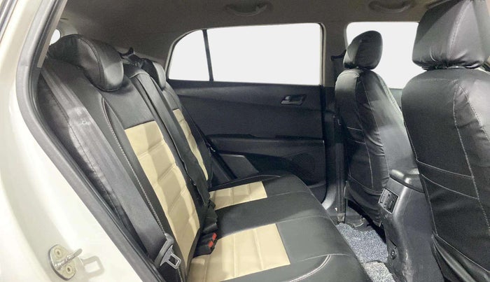 2018 Hyundai Creta SX PLUS 1.6 DIESEL, Diesel, Manual, 85,897 km, Right Side Rear Door Cabin