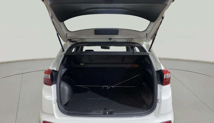 2018 Hyundai Creta SX PLUS 1.6 DIESEL, Diesel, Manual, 85,897 km, Boot Inside