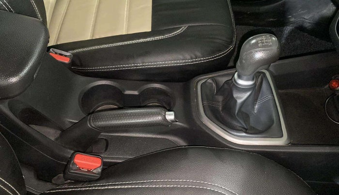 2018 Hyundai Creta SX PLUS 1.6 DIESEL, Diesel, Manual, 85,897 km, Gear Lever