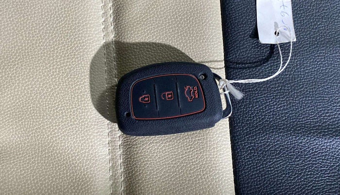 2018 Hyundai Creta SX PLUS 1.6 DIESEL, Diesel, Manual, 85,897 km, Key Close Up