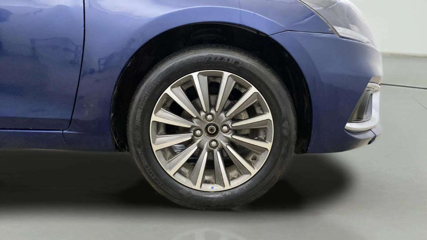 2020 Maruti Ciaz ALPHA  AT 1.5 SHVS PETROL, Petrol, Automatic, 64,778 km, Right Front Wheel