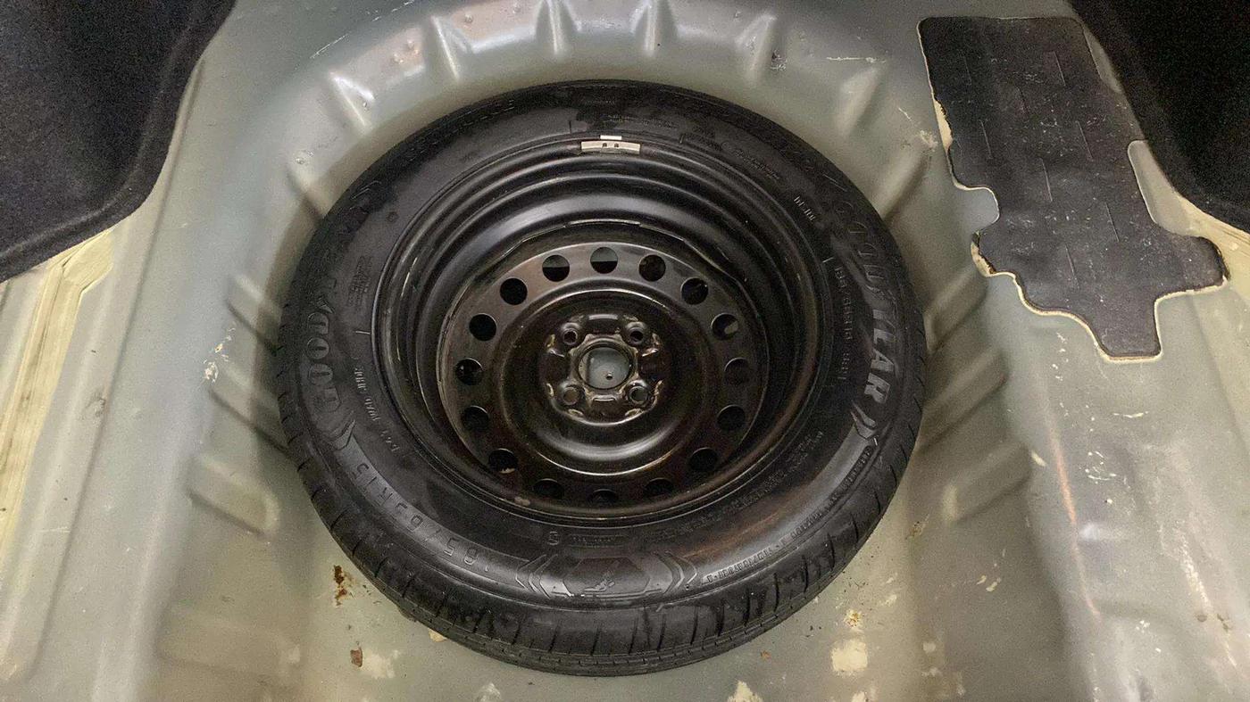 2020 Maruti Ciaz ALPHA  AT 1.5 SHVS PETROL, Petrol, Automatic, 64,778 km, Spare Tyre