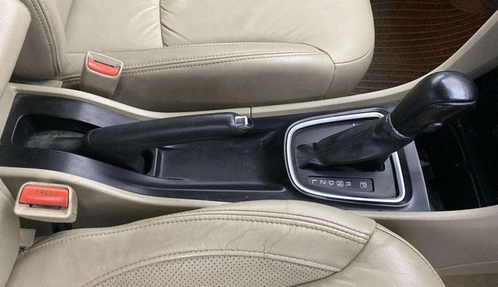 2020 Maruti Ciaz ALPHA  AT 1.5 SHVS PETROL, Petrol, Automatic, 64,778 km, Gear Lever