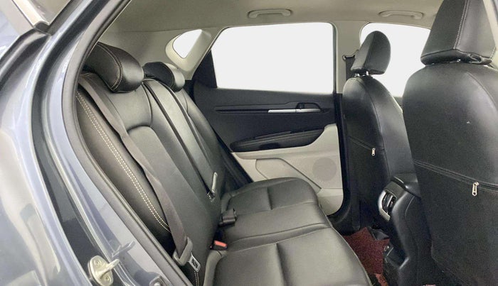 2020 KIA SONET HTX 1.5, Diesel, Manual, 57,906 km, Right Side Rear Door Cabin