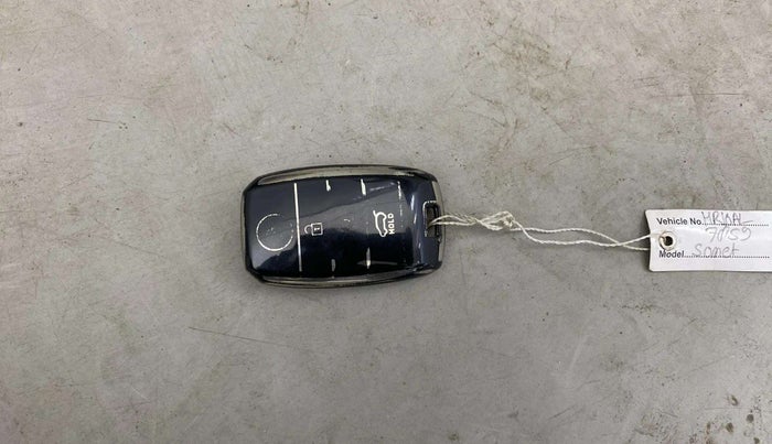 2020 KIA SONET HTX 1.5, Diesel, Manual, 57,906 km, Key Close Up