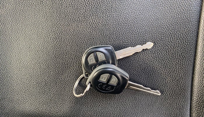 2021 Maruti Swift VXI, Petrol, Manual, 21,732 km, Key Close Up