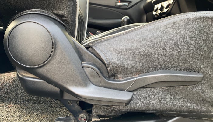 2021 Maruti Swift VXI, Petrol, Manual, 21,732 km, Driver Side Adjustment Panel
