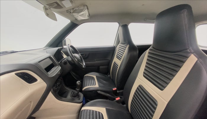 2021 Maruti New Wagon-R LXI CNG 1.0 L, CNG, Manual, 33,652 km, Right Side Front Door Cabin