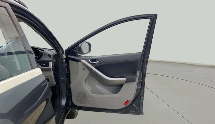 2019 Tata NEXON XZ PLUS PETROL, Petrol, Manual, 75,641 km, RHS Front Door