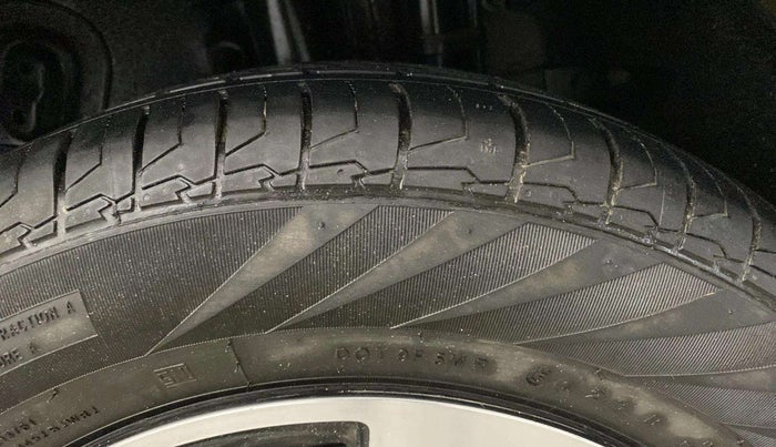2019 Tata NEXON XZ PLUS PETROL, Petrol, Manual, 75,641 km, Left Rear Tyre Tread