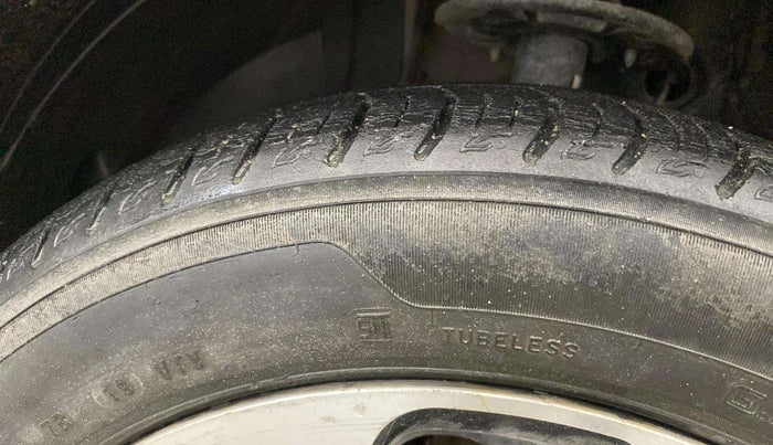 2020 Toyota Glanza G, Petrol, Manual, 57,420 km, Left Front Tyre Tread
