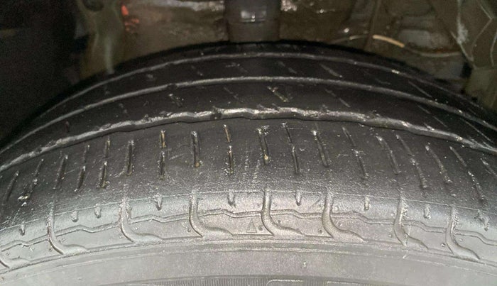 2020 Maruti Vitara Brezza ZXI PLUS DUAL TONE, Petrol, Manual, 1,02,010 km, Right Front Tyre Tread