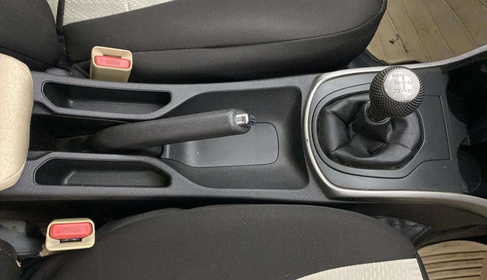 2019 Honda City 1.5L I-VTEC V MT, Petrol, Manual, 37,621 km, Gear Lever