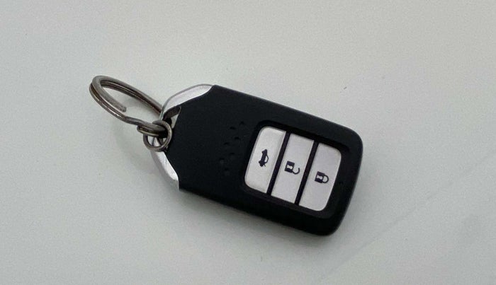 2019 Honda City 1.5L I-VTEC V MT, Petrol, Manual, 37,621 km, Key Close Up