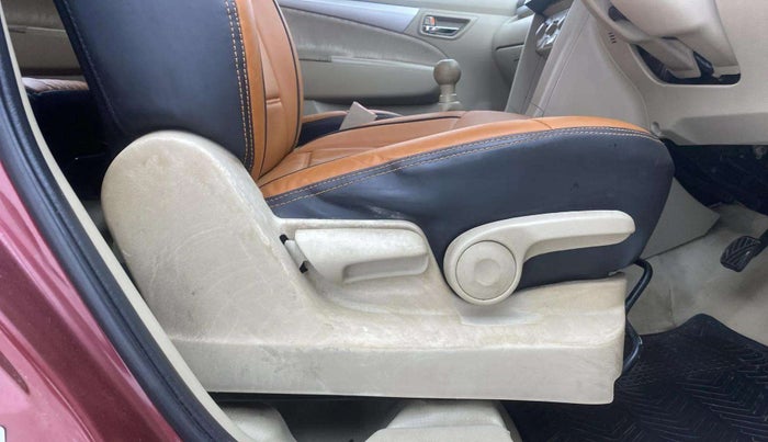 2015 Maruti Ertiga ZXI, Petrol, Manual, 55,492 km, Driver Side Adjustment Panel
