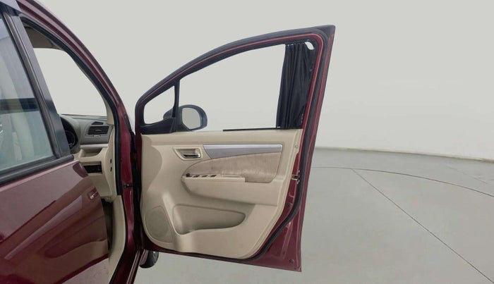 2015 Maruti Ertiga ZXI, Petrol, Manual, 55,492 km, RHS Front Door