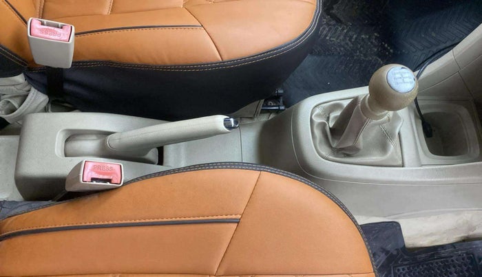 2015 Maruti Ertiga ZXI, Petrol, Manual, 55,492 km, Gear Lever