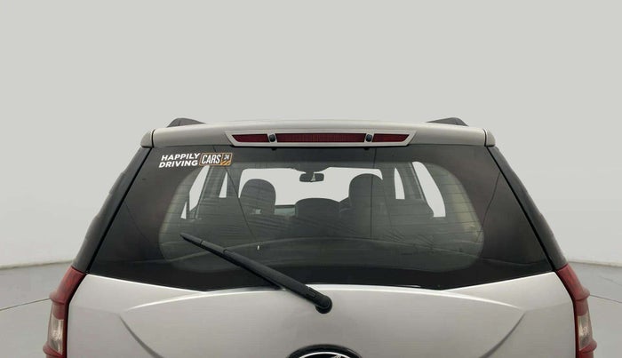 2014 Mahindra XUV500 W6, Diesel, Manual, 80,985 km, Rear Windshield