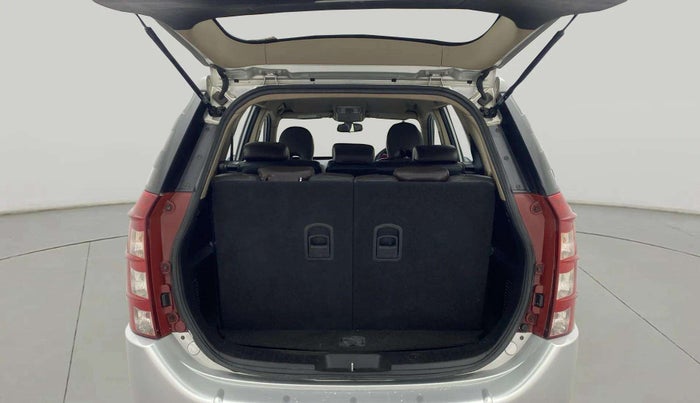 2014 Mahindra XUV500 W6, Diesel, Manual, 80,985 km, Boot Inside