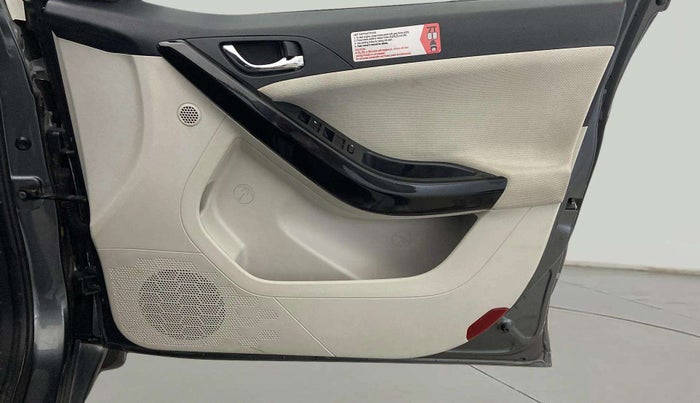 2023 Tata NEXON XZA PLUS PETROL, Petrol, Automatic, 26,542 km, Driver Side Door Panels Control