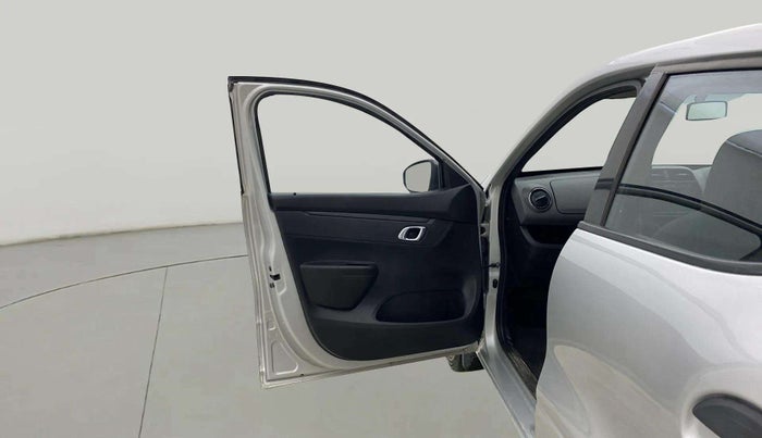 2019 Renault Kwid RXT 1.0 AMT (O), Petrol, Automatic, 35,858 km, LHS Front Door