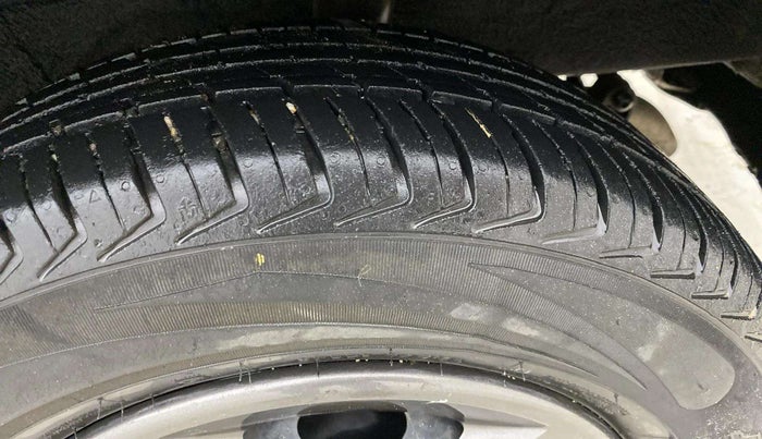 2019 Renault Kwid RXT 1.0 AMT (O), Petrol, Automatic, 35,858 km, Left Rear Tyre Tread