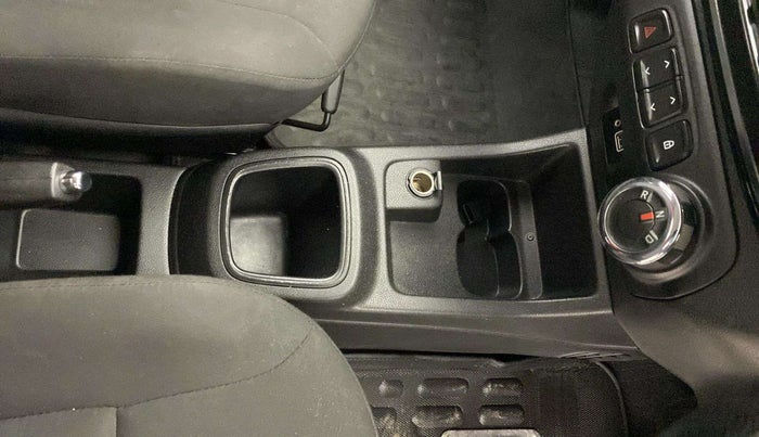 2019 Renault Kwid RXT 1.0 AMT (O), Petrol, Automatic, 35,858 km, Gear Lever
