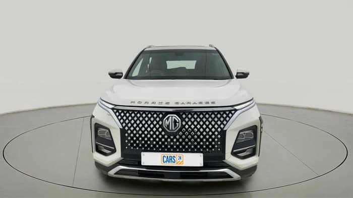 2023 MG HECTOR PLUS SHARP PRO 1.5 TURBO MT 7 STR, Petrol, Manual, 12,876 km, Front