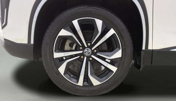 2023 MG HECTOR PLUS SHARP PRO 1.5 TURBO MT 7 STR, Petrol, Manual, 12,519 km, Left Front Wheel