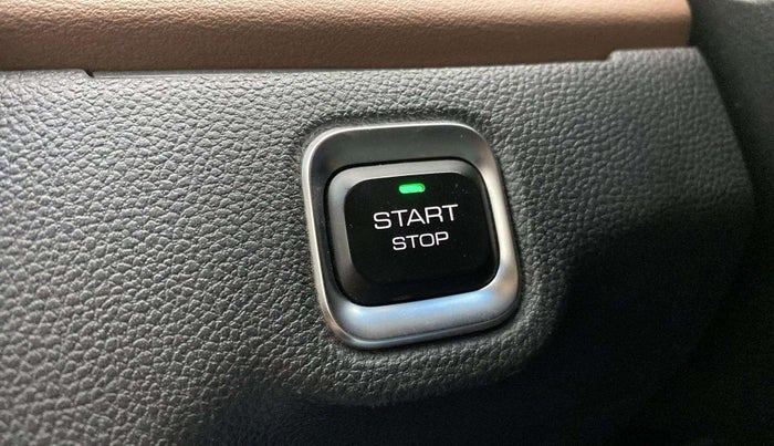 2023 MG HECTOR PLUS SHARP PRO 1.5 TURBO MT 7 STR, Petrol, Manual, 12,519 km, Keyless Start/ Stop Button