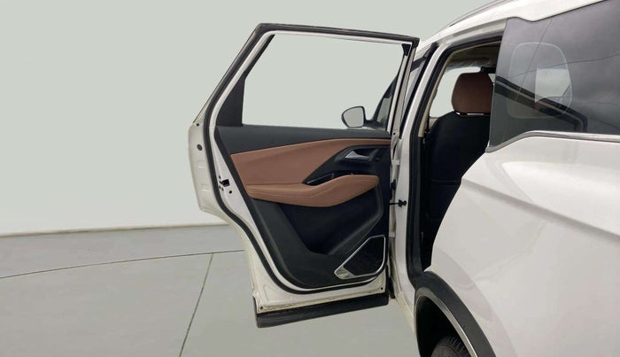 2023 MG HECTOR PLUS SHARP PRO 1.5 TURBO MT 7 STR, Petrol, Manual, 12,519 km, LHS Rear Door