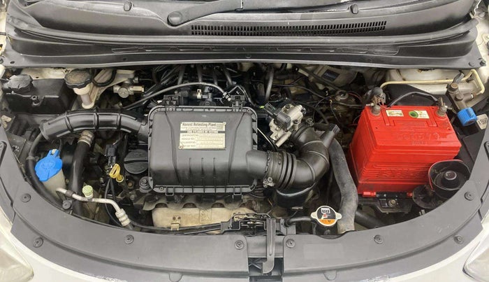 2015 Hyundai i10 MAGNA 1.1, CNG, Manual, 1,23,973 km, Engine View