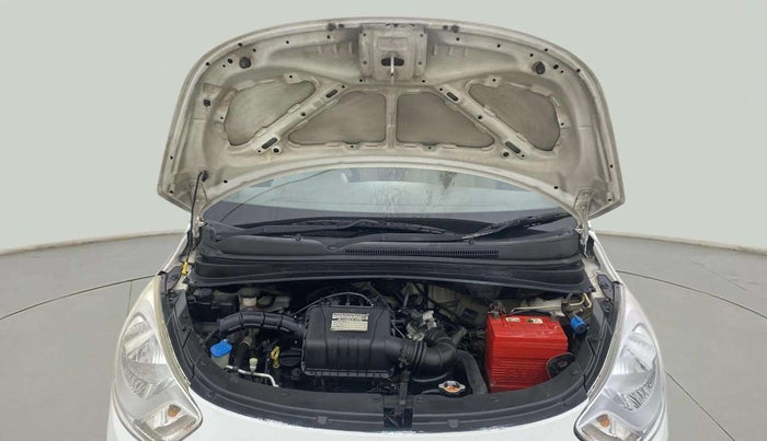 2015 Hyundai i10 MAGNA 1.1, CNG, Manual, 1,23,973 km, Open Bonet