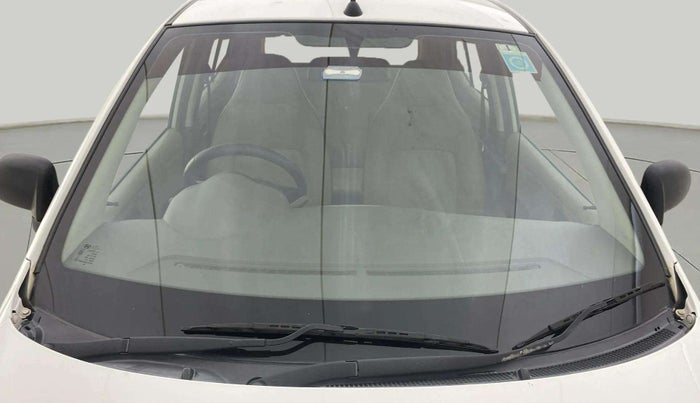 2015 Hyundai i10 MAGNA 1.1, CNG, Manual, 1,23,973 km, Front Windshield