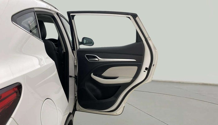 2023 MG ASTOR SAVVY 1.5 CVT, Petrol, Automatic, 25,112 km, RHS Rear Door